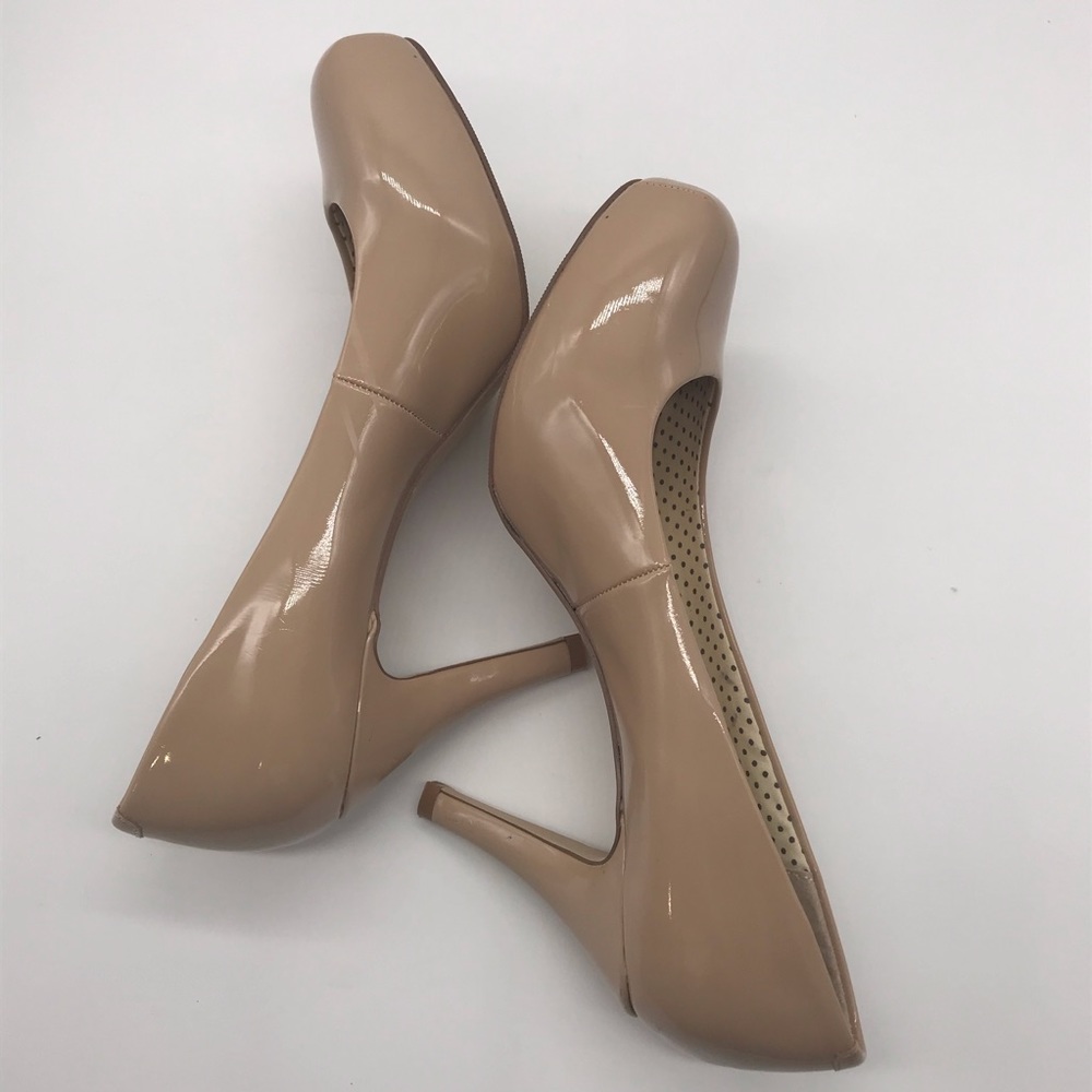 Madden Girl Getta Platform Heels Womens size 8 Taupe
